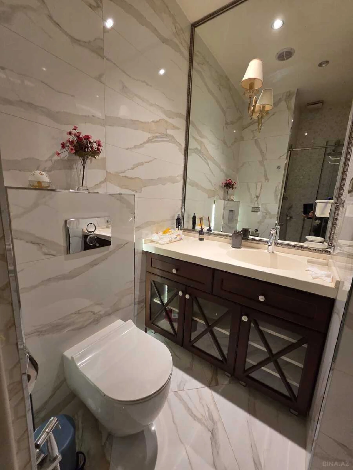 Kirayə verilir 3 otaqlı mənzil 111 m²