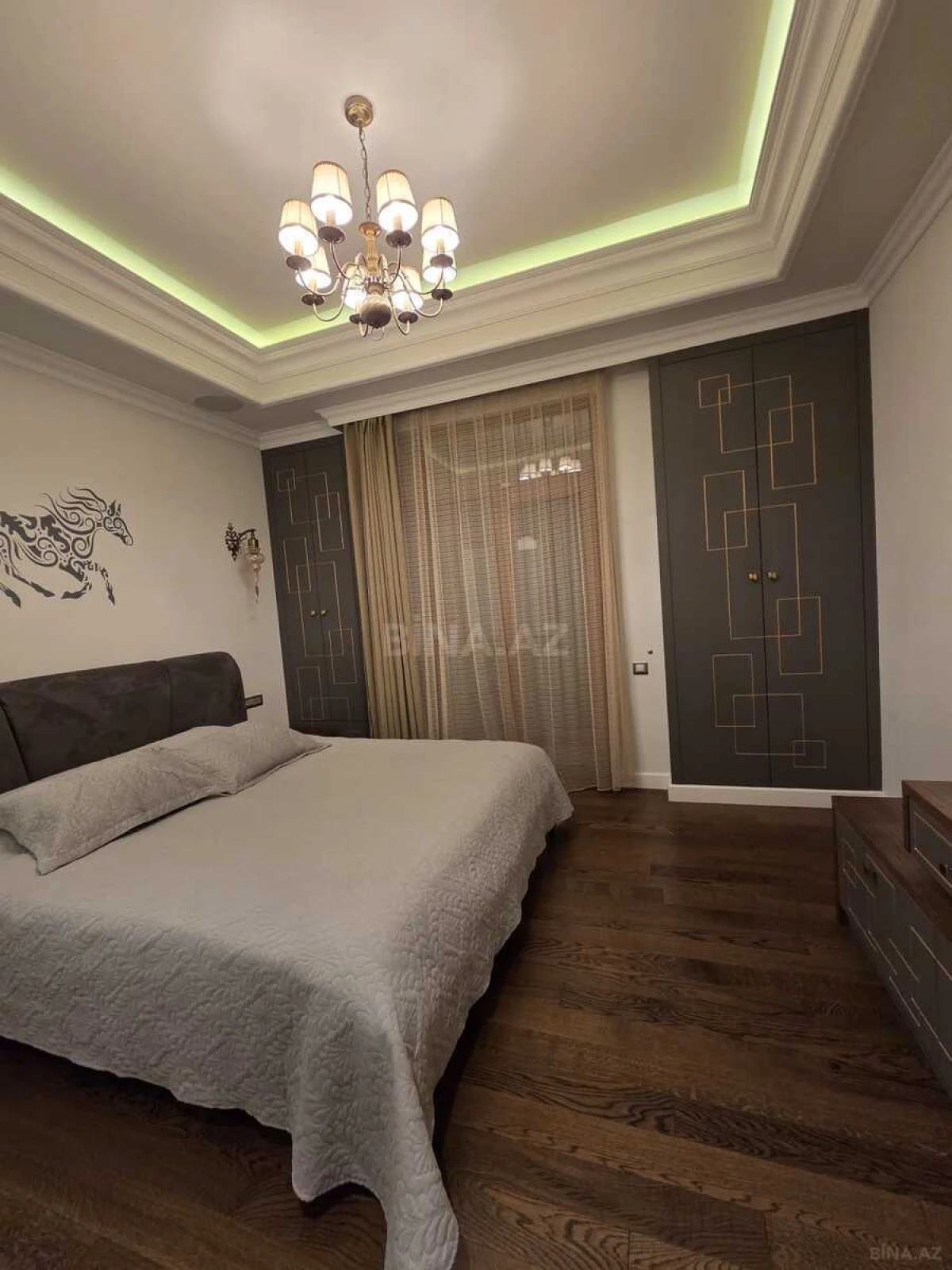 Kirayə verilir 3 otaqlı mənzil 111 m²