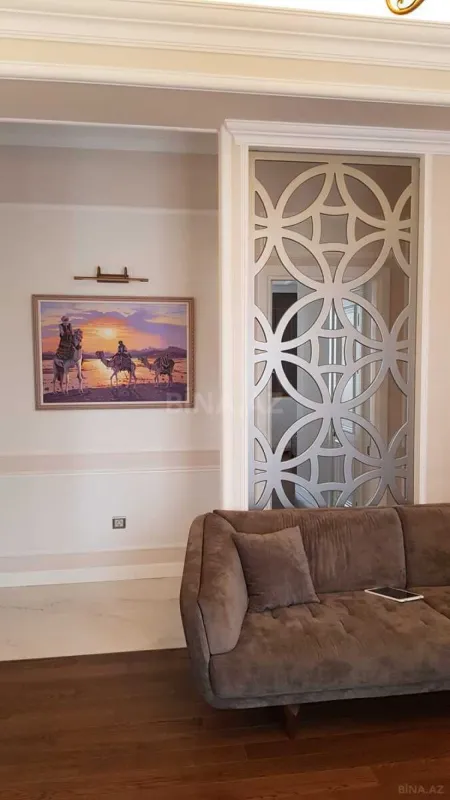 Kirayə verilir 3 otaqlı mənzil 111 m²