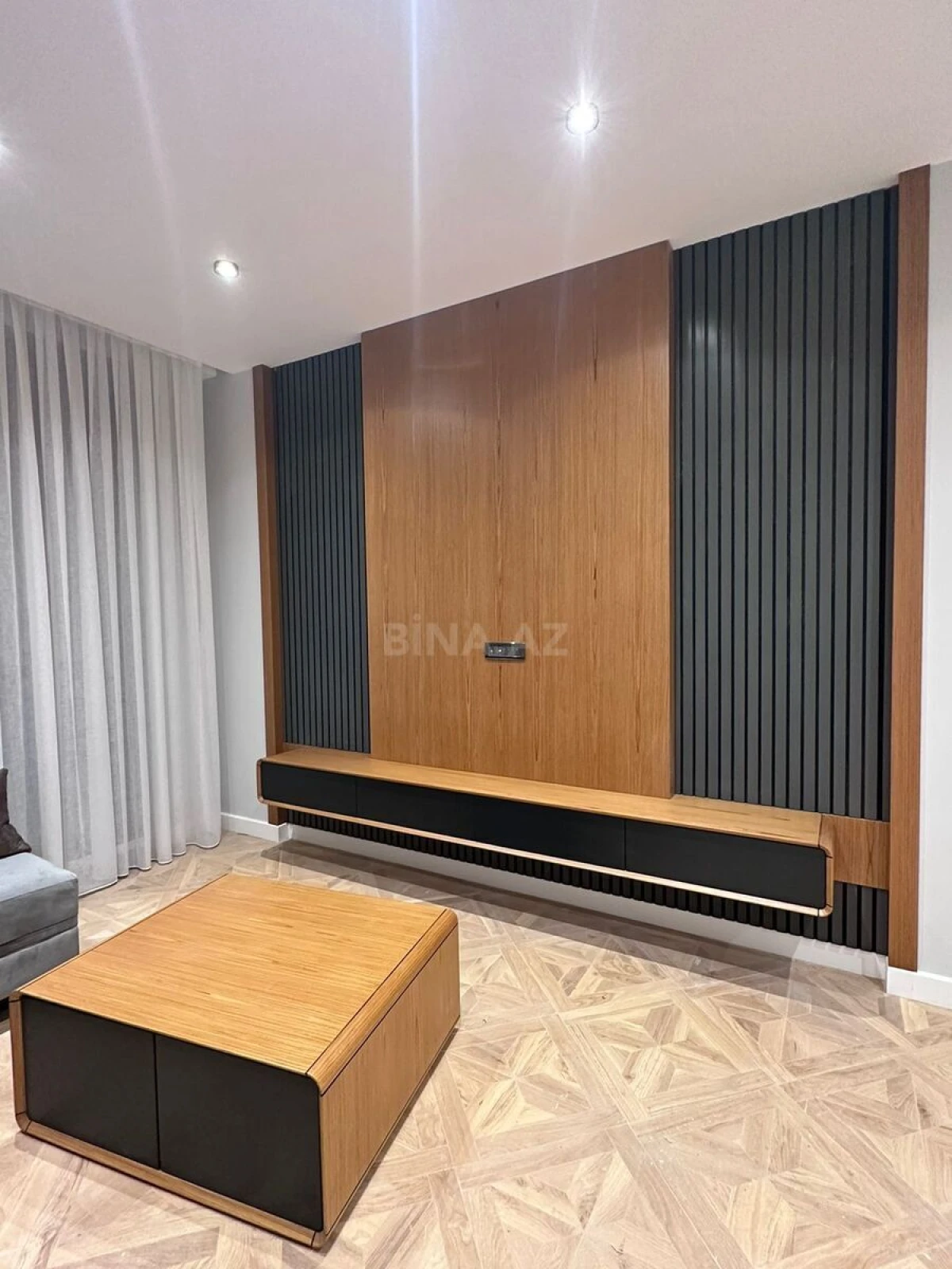 Satılır 3 otaqlı mənzil 128 m²