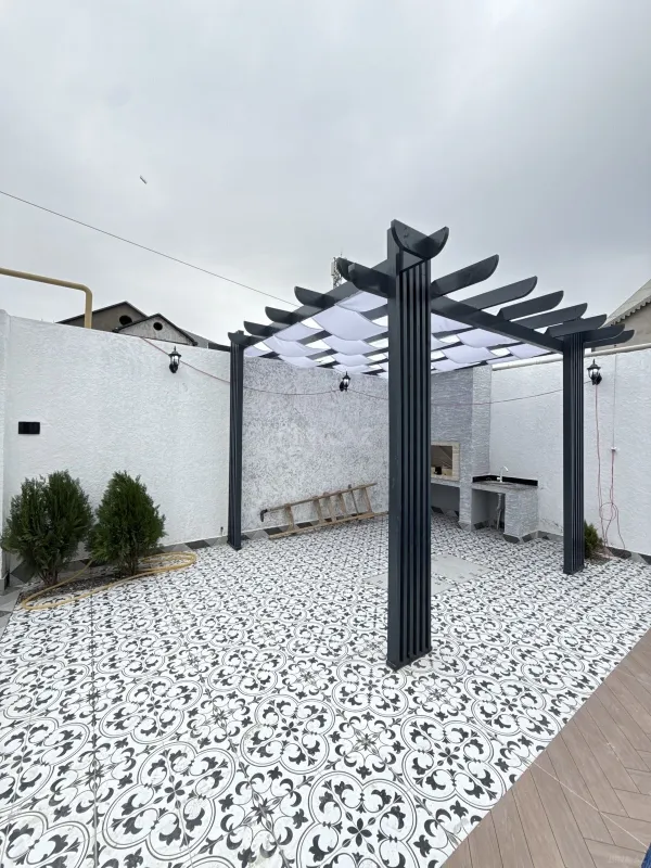 Satılır 4 otaqlı həyət evi 135 m²