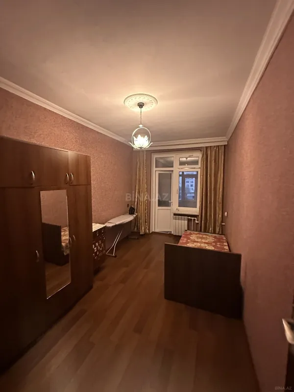Satılır 4 otaqlı mənzil 91 m²