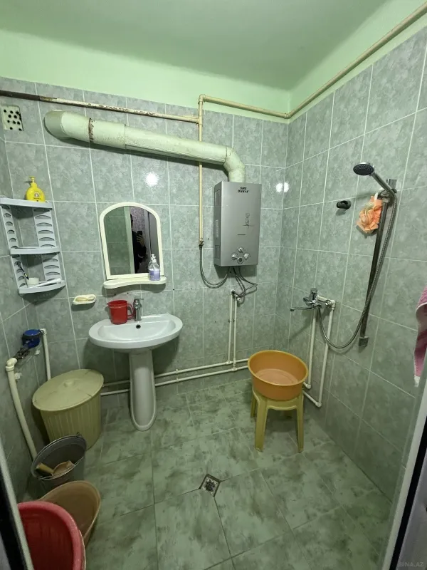 Satılır 4 otaqlı mənzil 91 m²