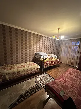Satılır 4 otaqlı mənzil 91 m²