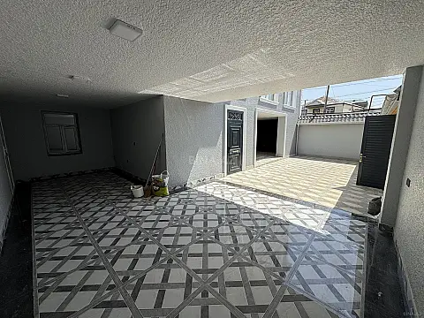 Satılır 5 otaqlı həyət evi 200 m²