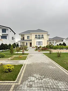 Satılır 6 otaqlı həyət evi 350 m²