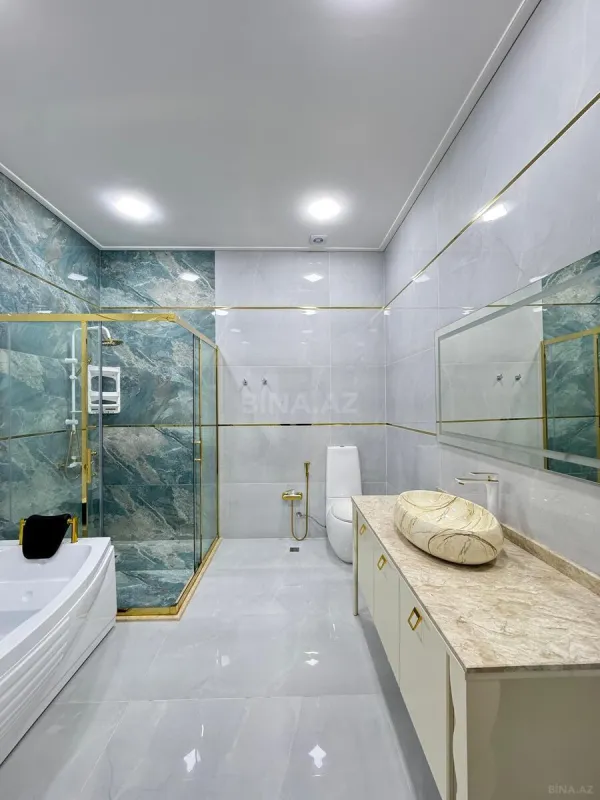 Satılır 6 otaqlı həyət evi 350 m²