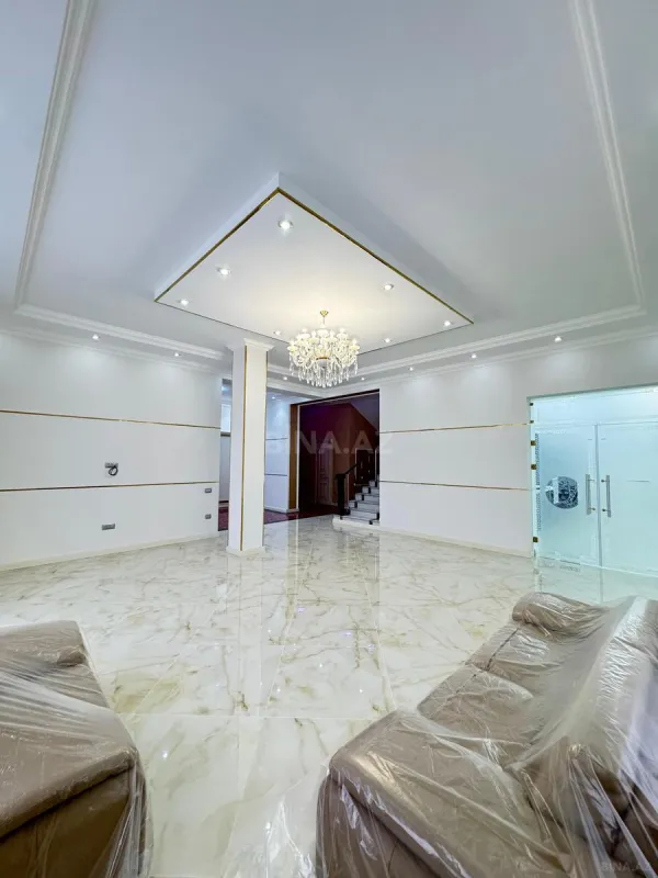 Satılır 6 otaqlı həyət evi 350 m²