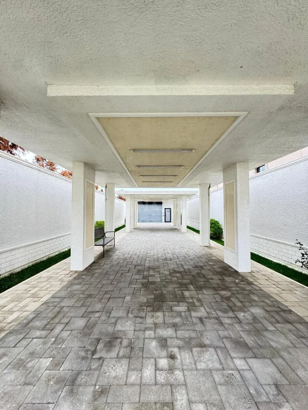 Satılır 6 otaqlı həyət evi 350 m²