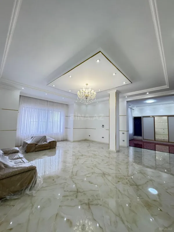 Satılır 6 otaqlı həyət evi 350 m²