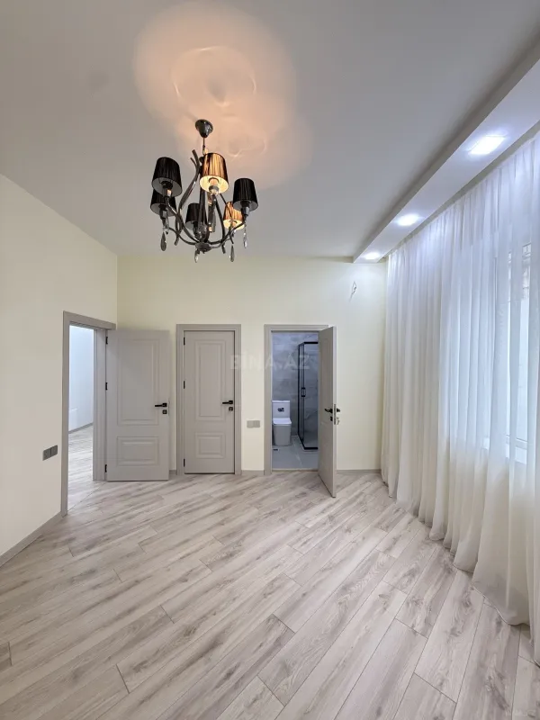 Satılır 4 otaqlı həyət evi 135 m²