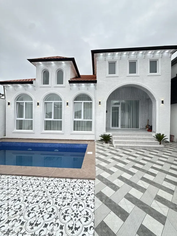 Satılır 4 otaqlı həyət evi 135 m²