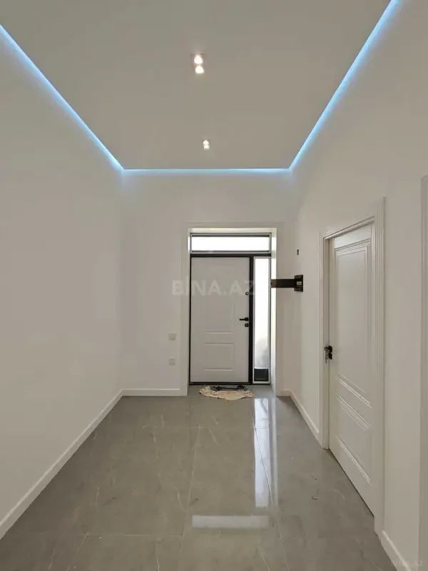 Satılır 6 otaqlı həyət evi 330 m²