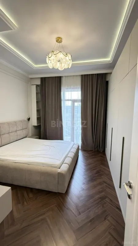 Satılır 2 otaqlı mənzil 80 m²