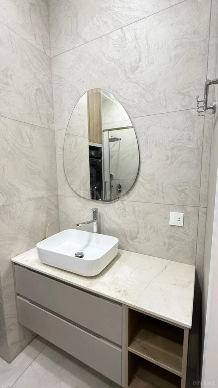 Satılır 2 otaqlı mənzil 80 m²