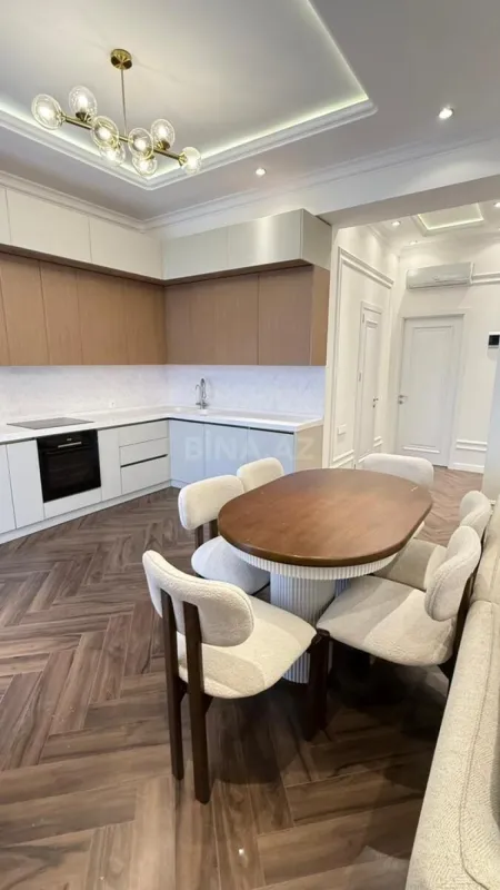 Satılır 2 otaqlı mənzil 80 m²