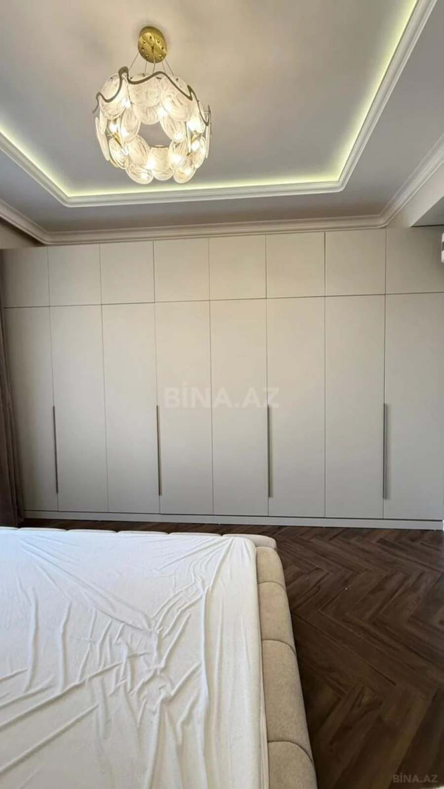 Satılır 2 otaqlı mənzil 80 m²