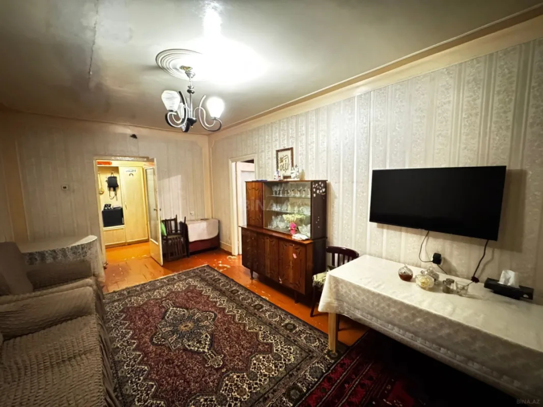Satılır 4 otaqlı mənzil 100 m²