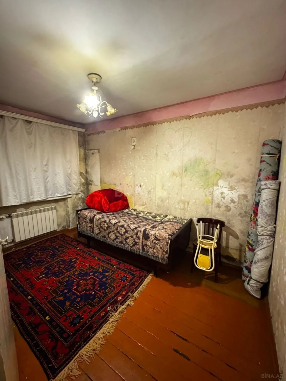 Satılır 4 otaqlı mənzil 100 m²