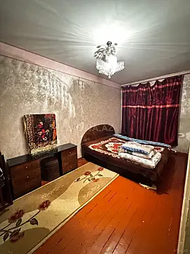 Satılır 4 otaqlı mənzil 100 m²