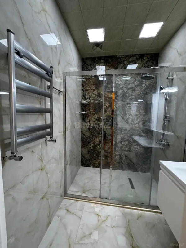 Kirayə verilir 2 otaqlı mənzil 100 m²