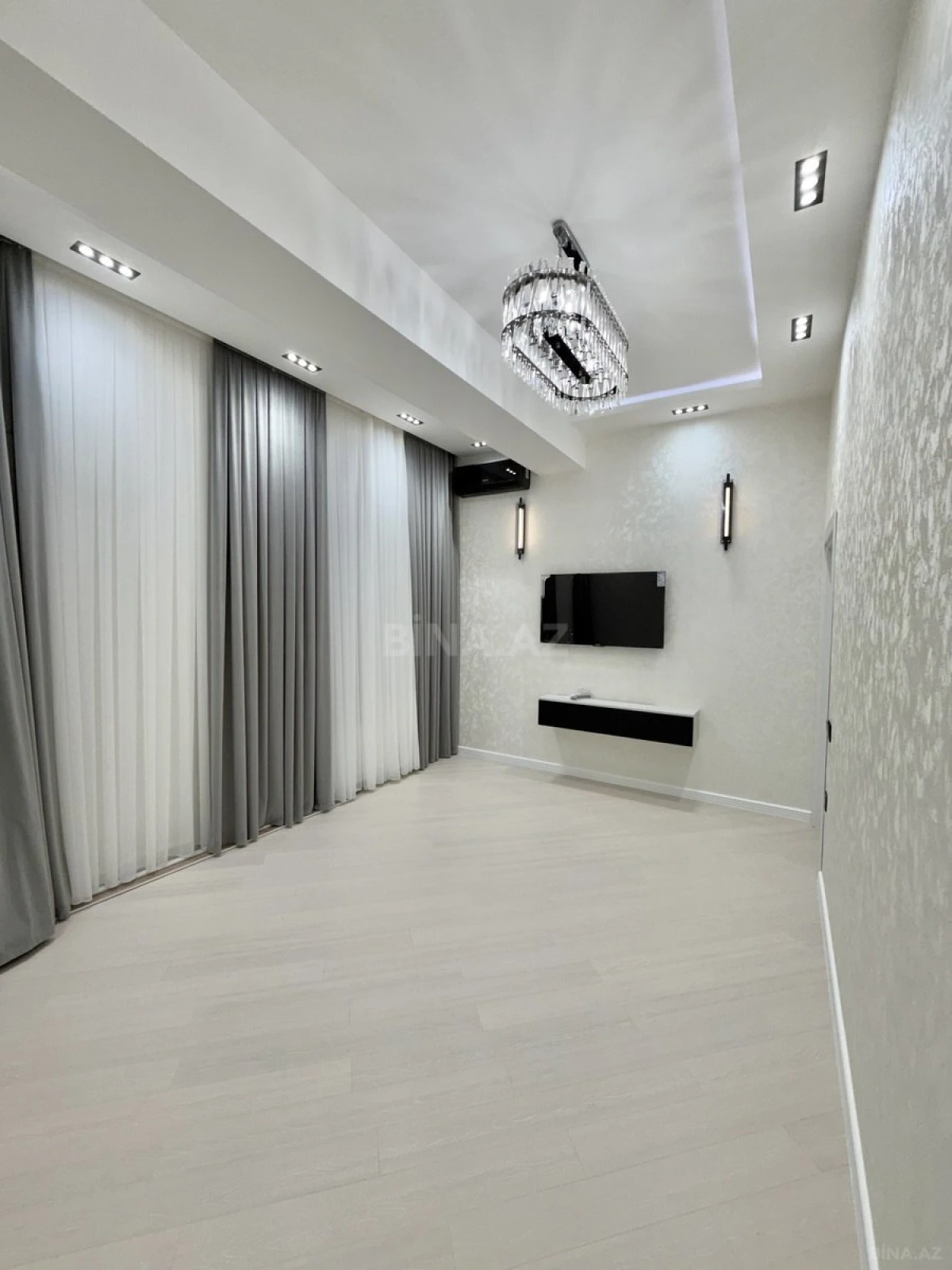 Satılır 3 otaqlı mənzil 99 m²
