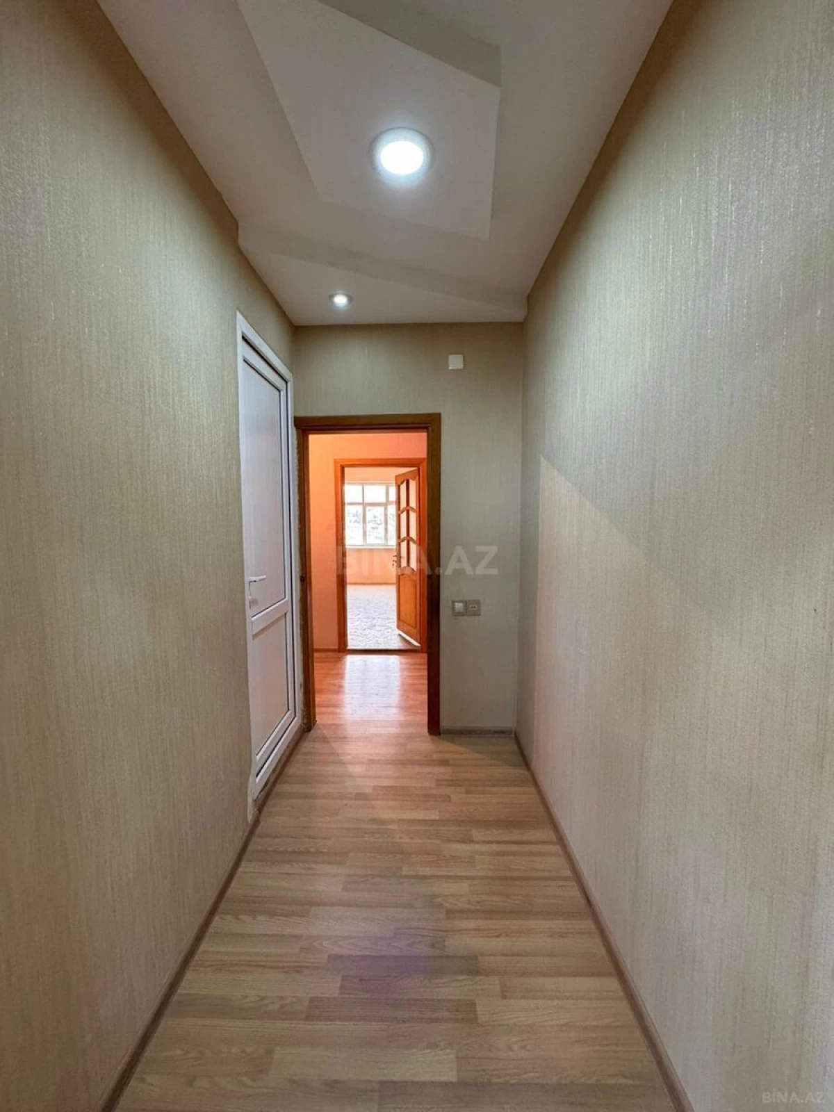 Satılır 5 otaqlı mənzil 120 m²