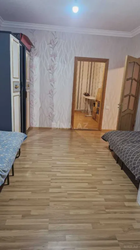 Satılır 5 otaqlı mənzil 120 m²