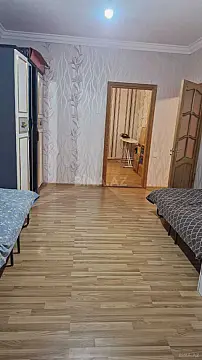 Satılır 5 otaqlı mənzil 120 m²