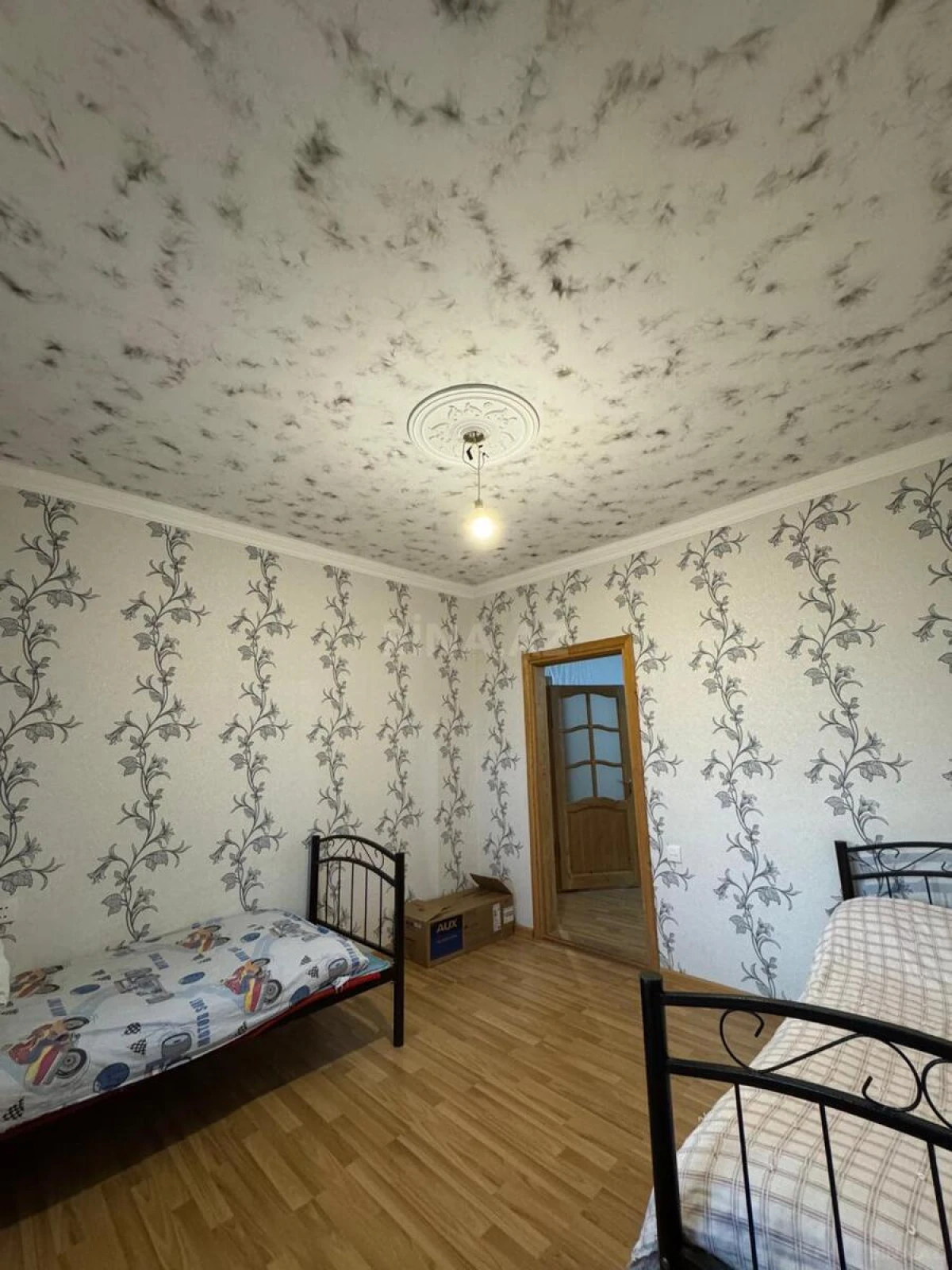 Satılır 5 otaqlı mənzil 120 m²