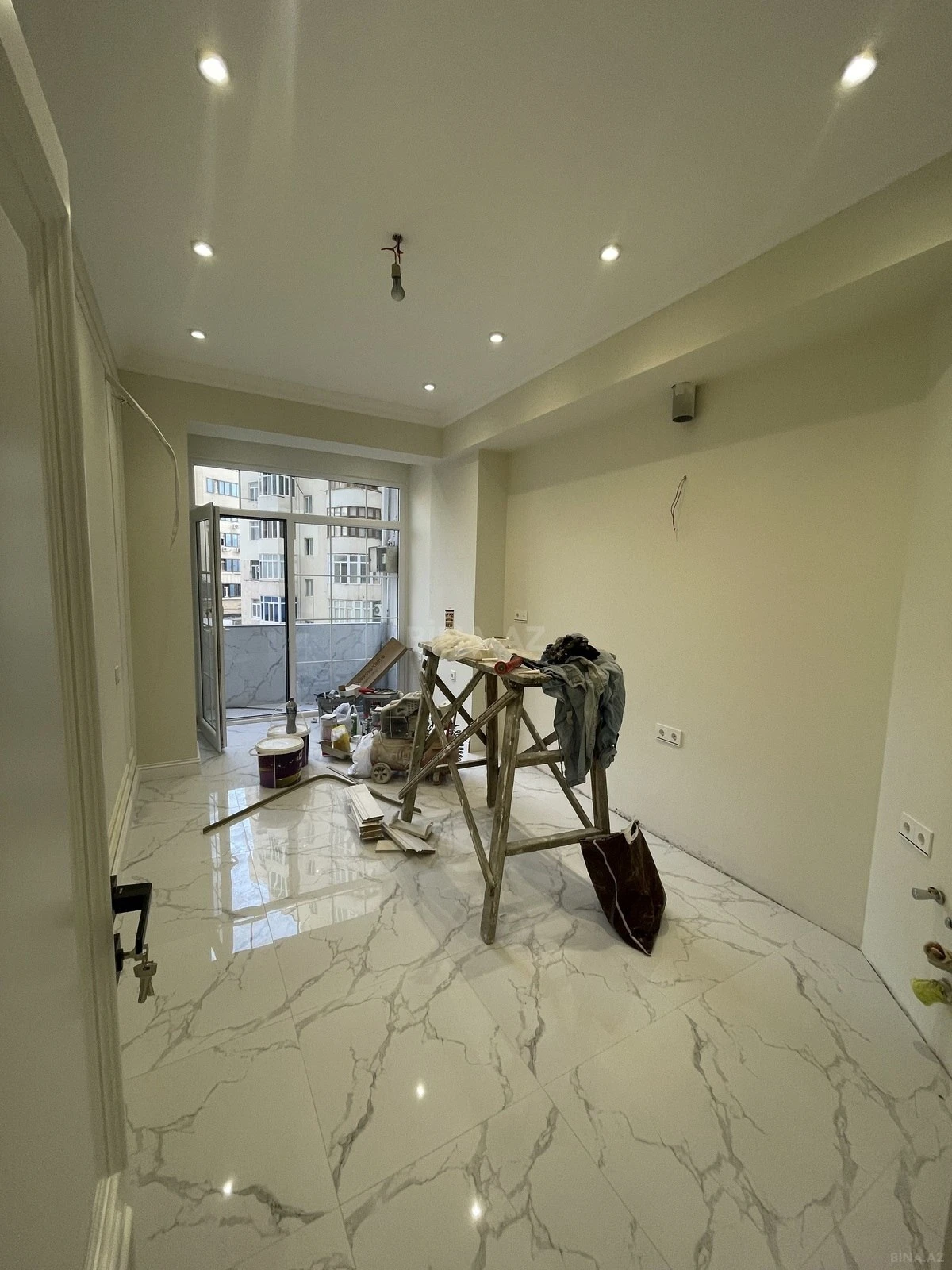 Satılır 3 otaqlı mənzil 87 m²