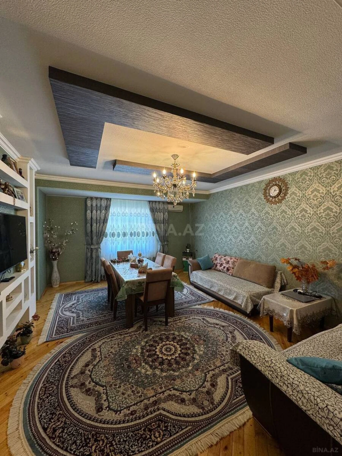 Satılır 4 otaqlı mənzil 120 m²