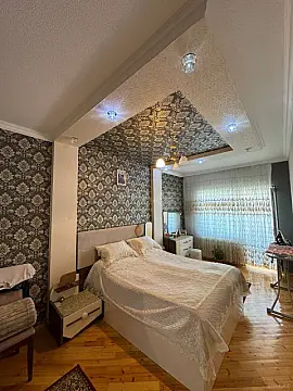Satılır 4 otaqlı mənzil 120 m²