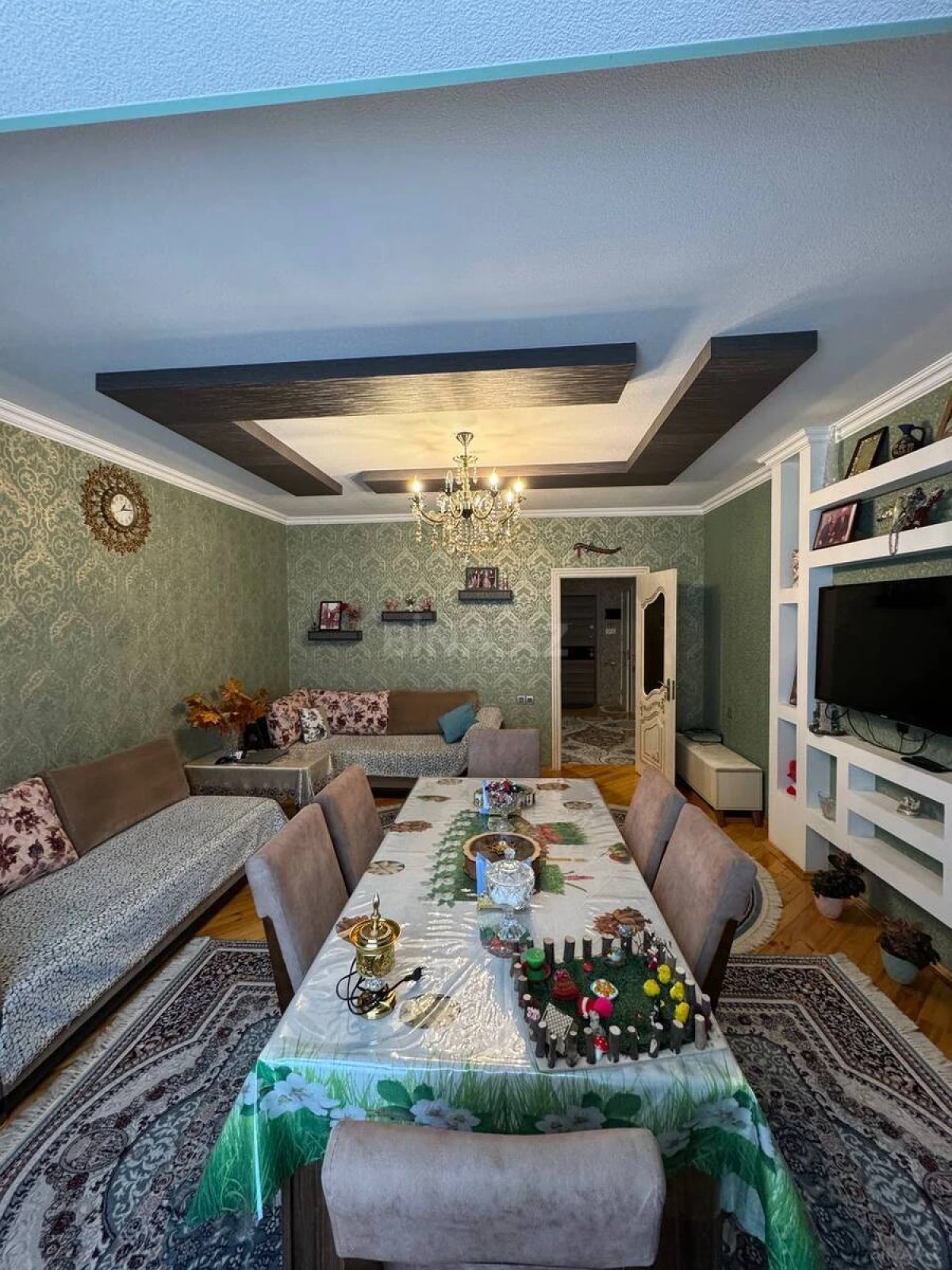 Satılır 4 otaqlı mənzil 120 m²