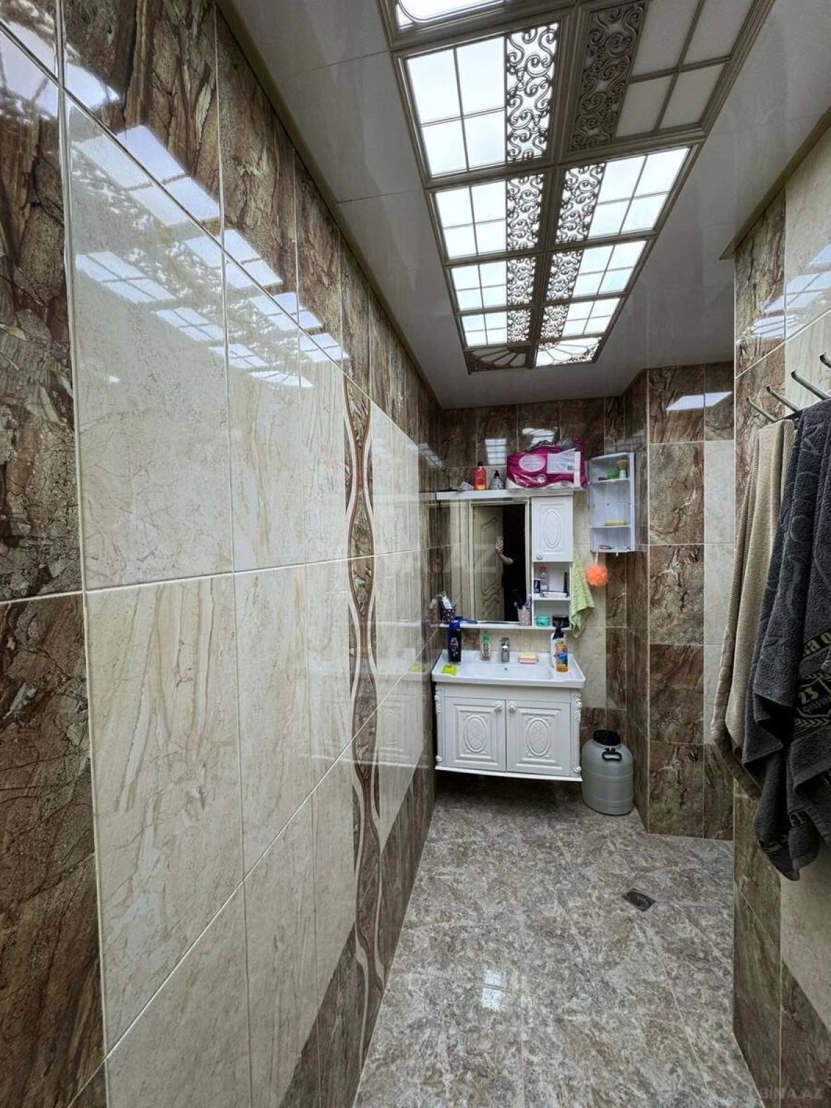 Satılır 4 otaqlı mənzil 120 m²