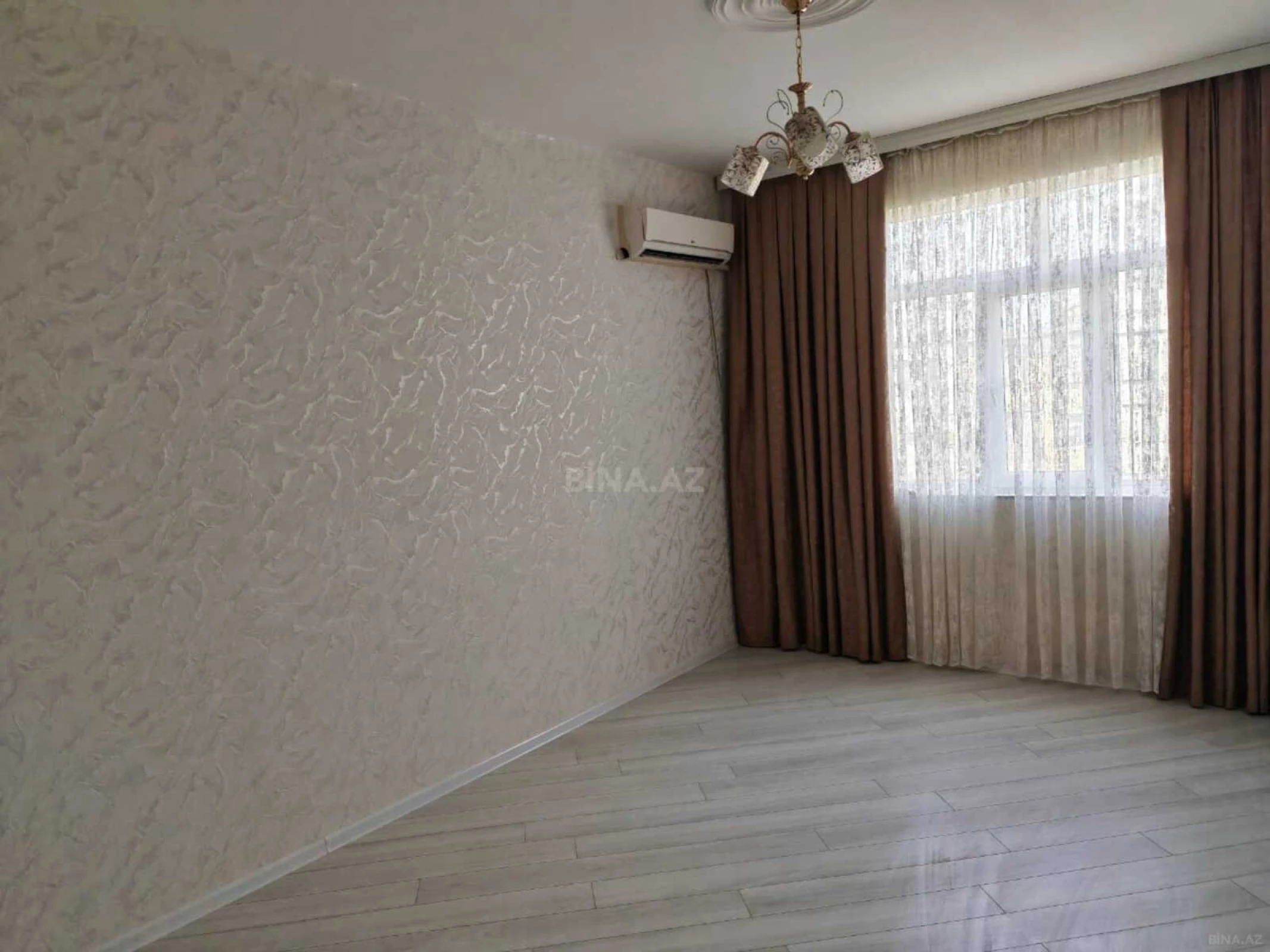 Satılır 2 otaqlı mənzil 45 m²