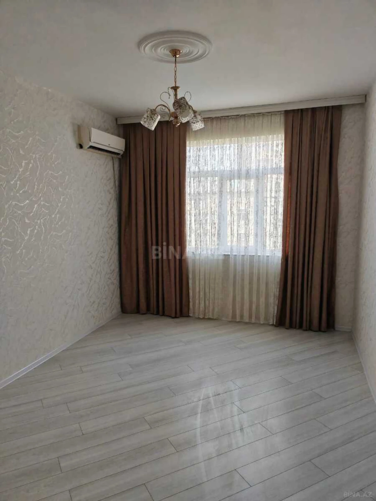 Satılır 2 otaqlı mənzil 45 m²