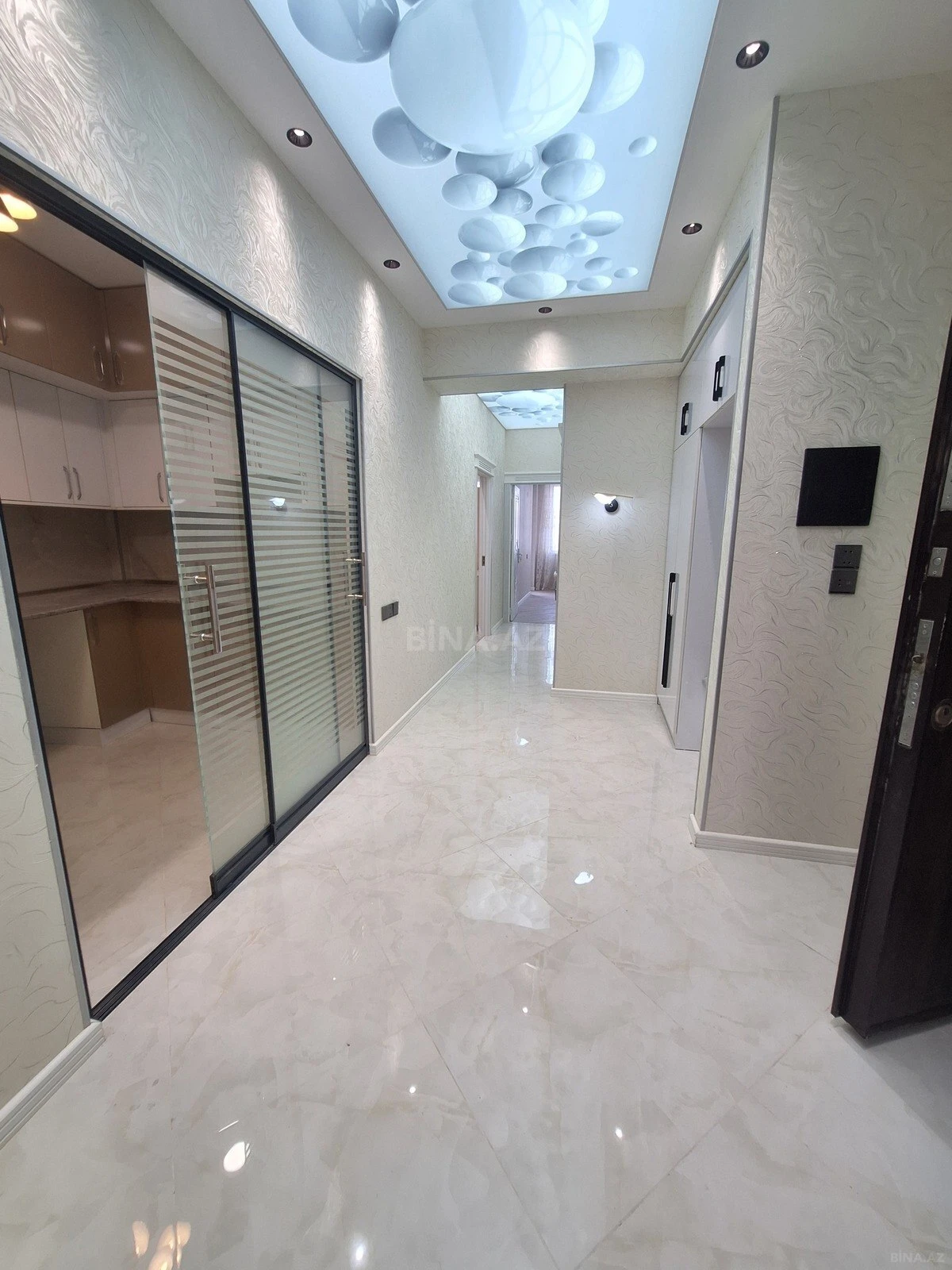 Satılır 3 otaqlı mənzil 95 m²