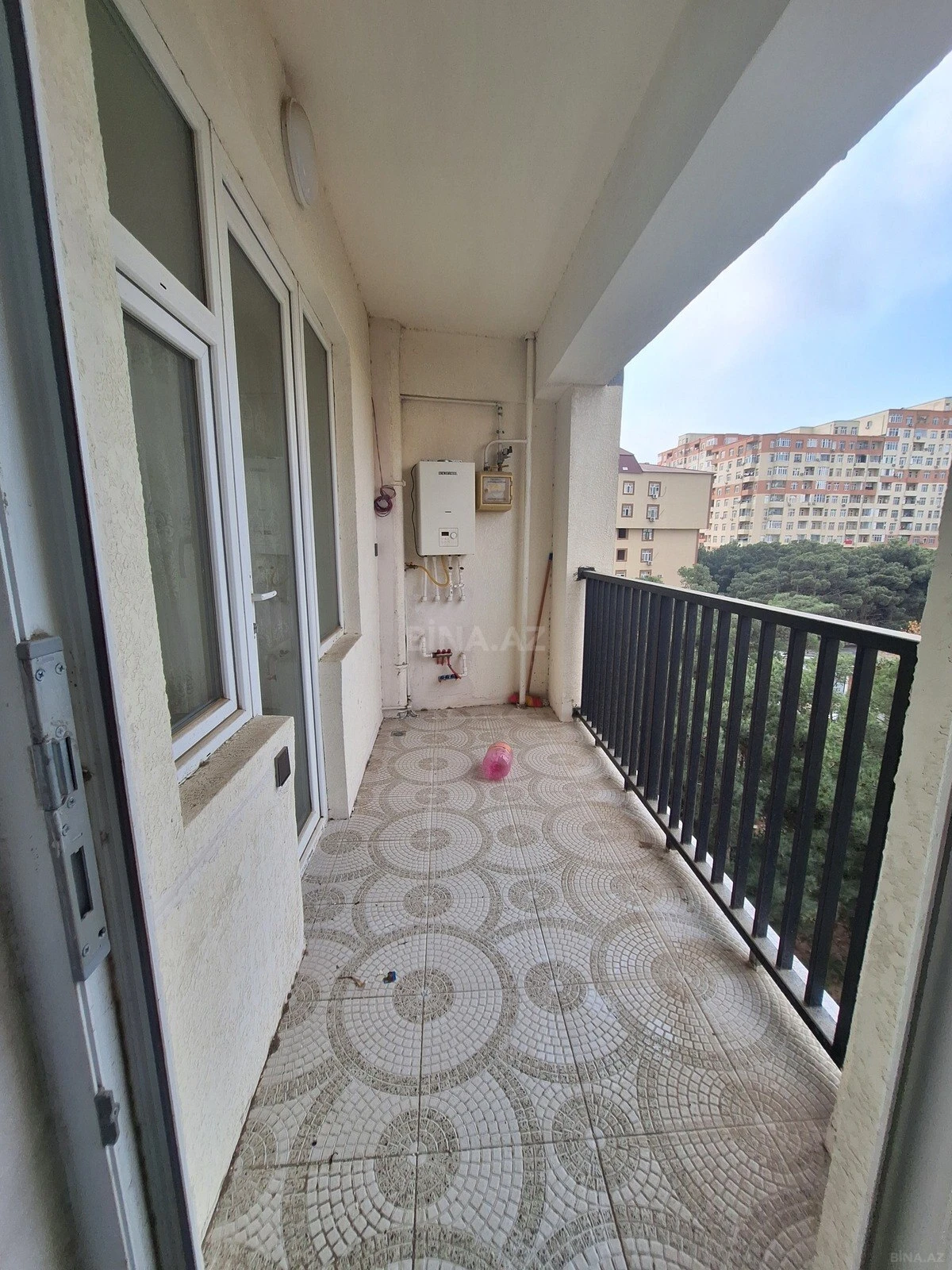Satılır 3 otaqlı mənzil 95 m²