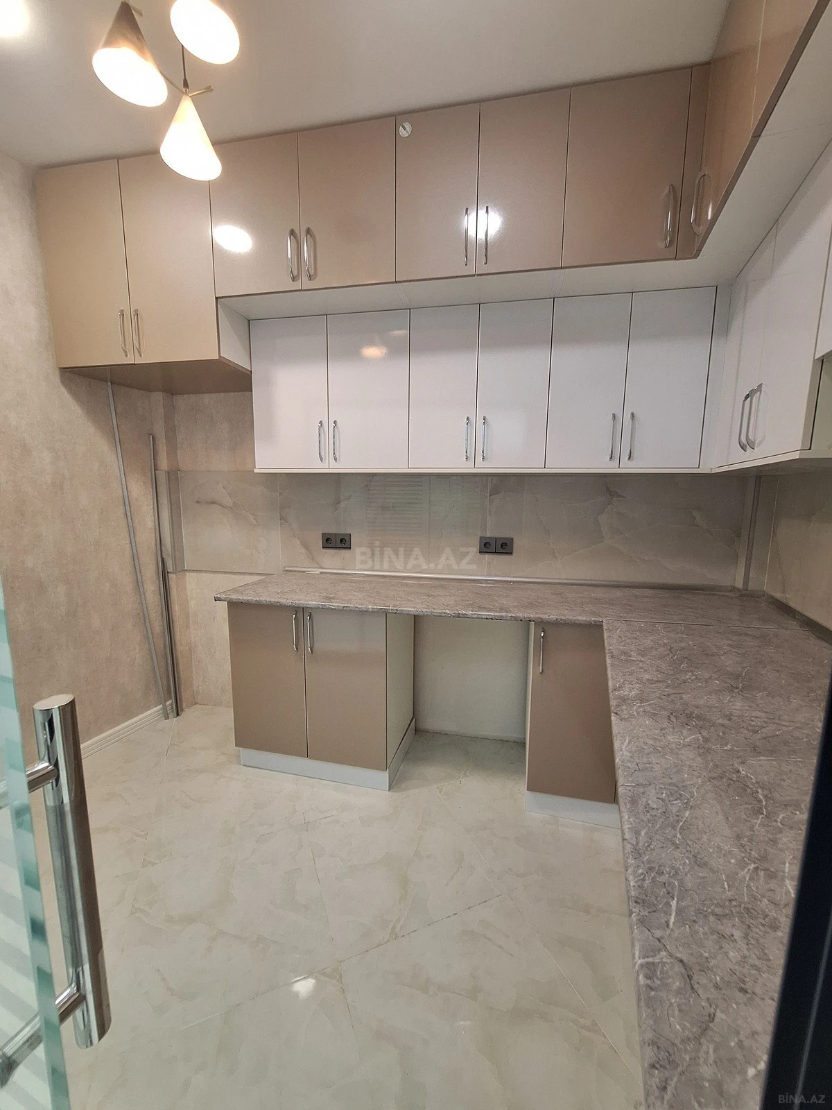 Satılır 3 otaqlı mənzil 95 m²