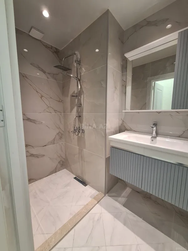 Satılır 3 otaqlı mənzil 95 m²