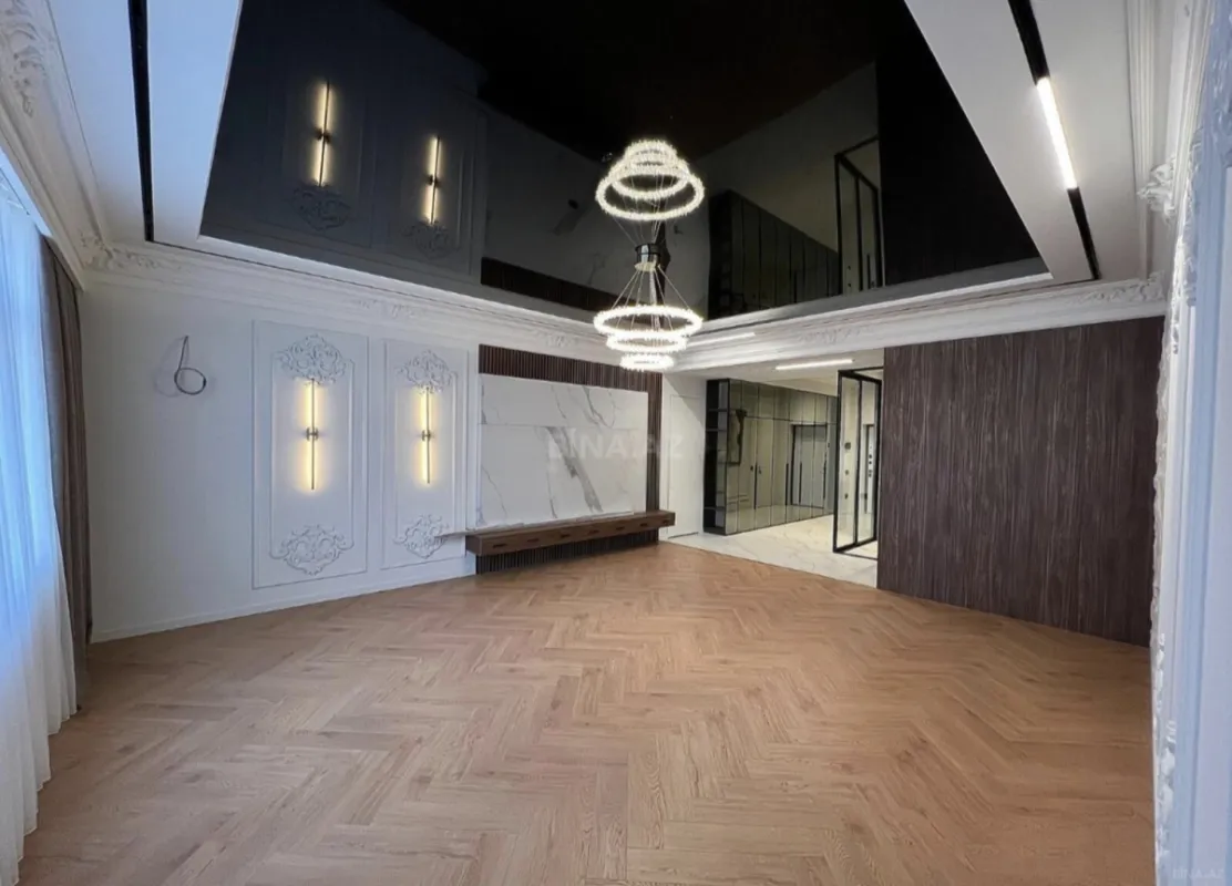 Satılır 3 otaqlı mənzil 107.5 m²