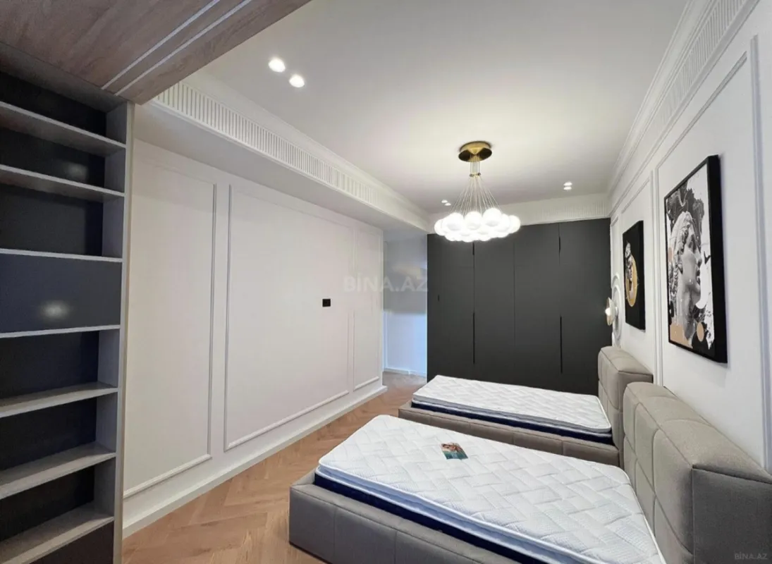 Satılır 3 otaqlı mənzil 107.5 m²