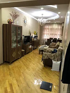 Satılır 4 otaqlı mənzil 110 m² — Bakı, İnşaatçılar 4 otaq 110.00 m²