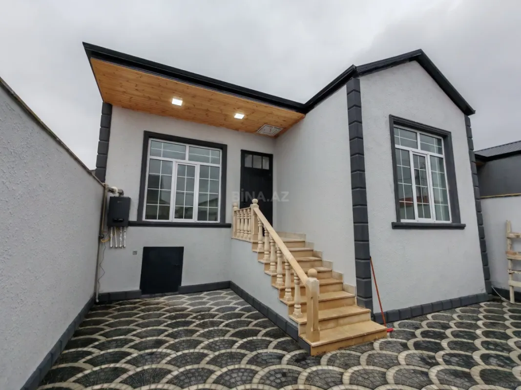 Satılır 4 otaqlı həyət evi 120 m²