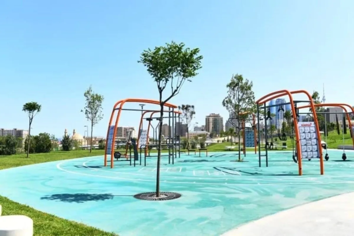 Satılır 3 otaqlı mənzil 155 m²