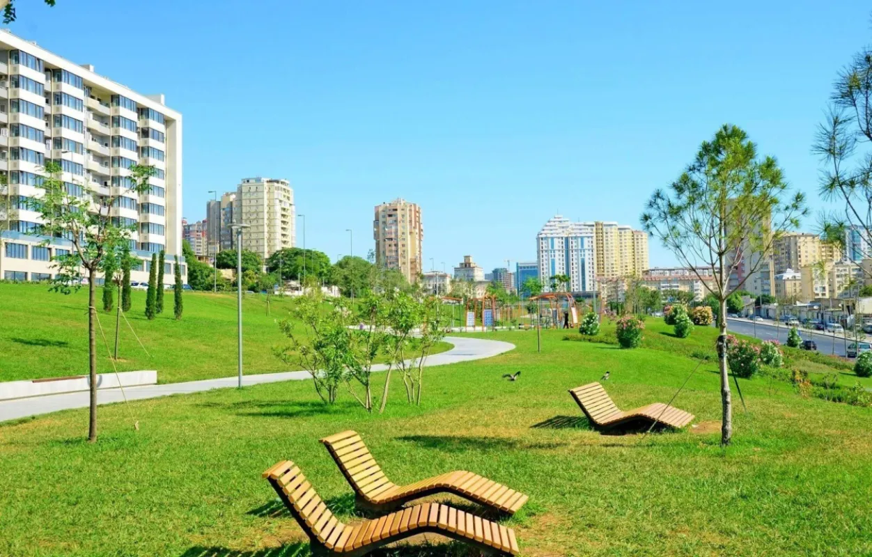 Satılır 3 otaqlı mənzil 155 m²