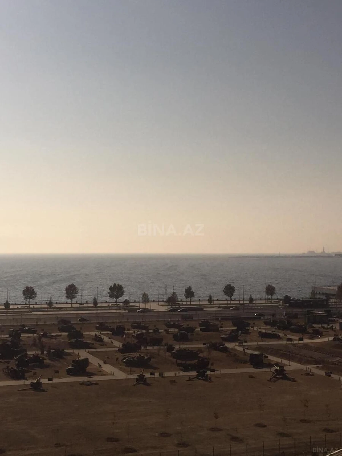 Kirayə verilir 3 otaqlı mənzil 135 m²