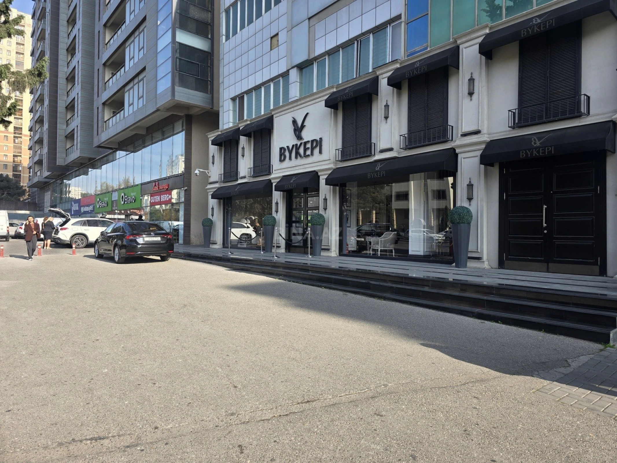 Kirayə verilir obyekt 800 m²