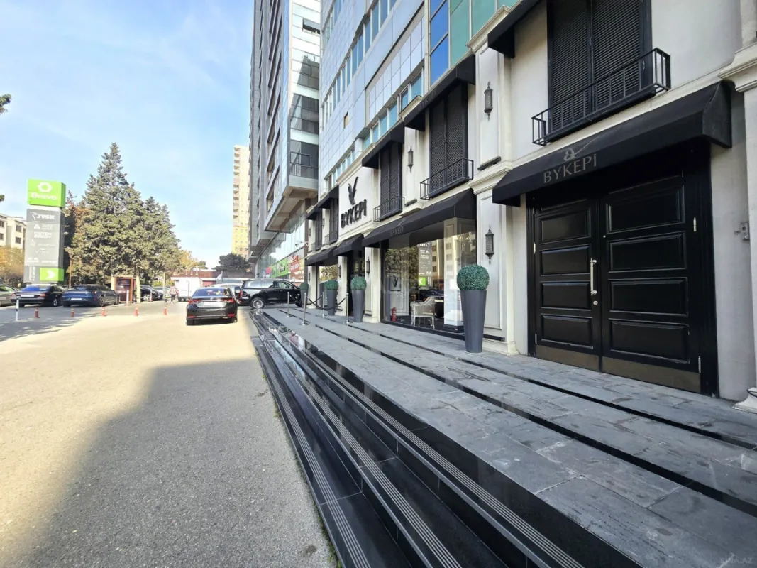 Kirayə verilir obyekt 800 m²